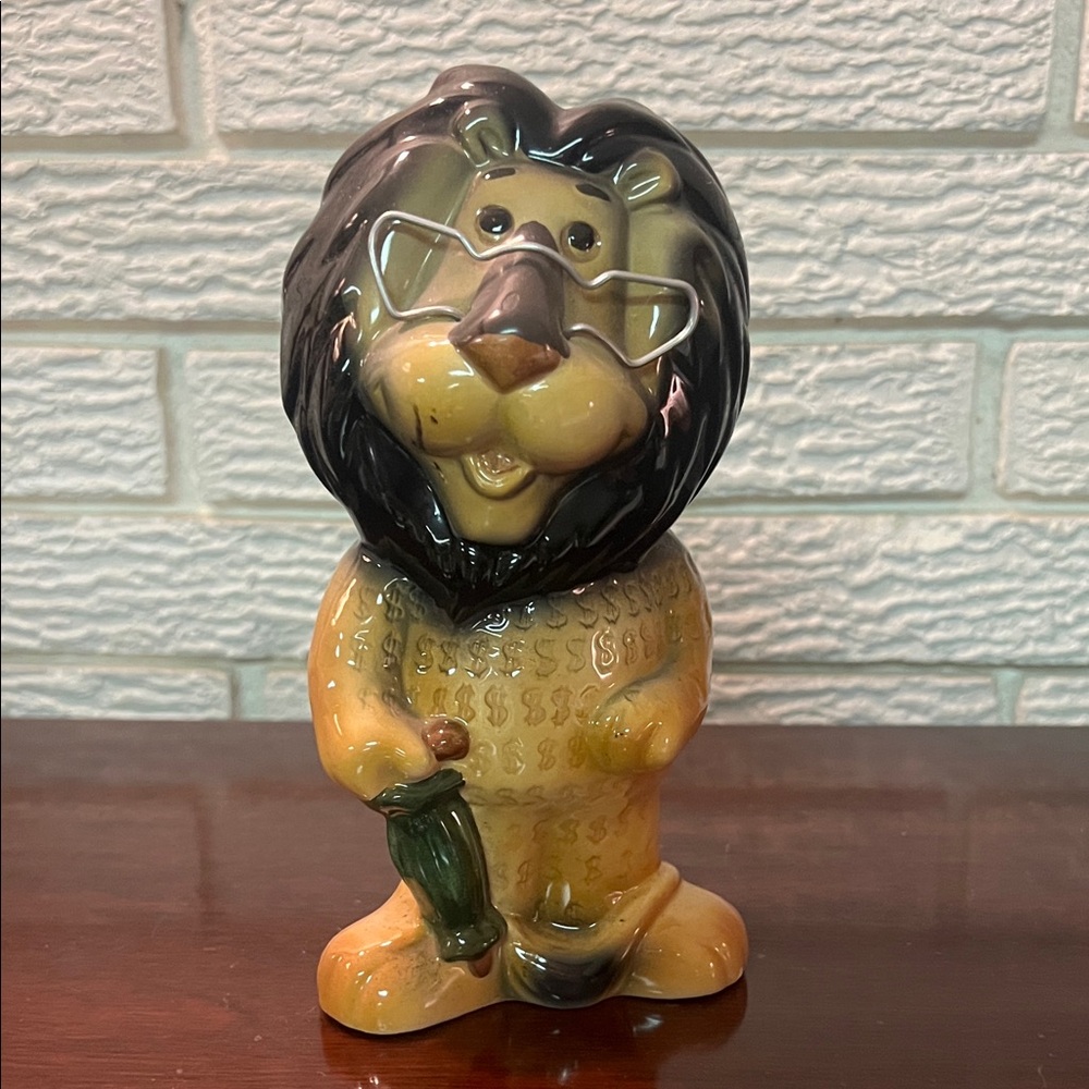 Hubert the Lion, Vintage Coin Bank with stopper